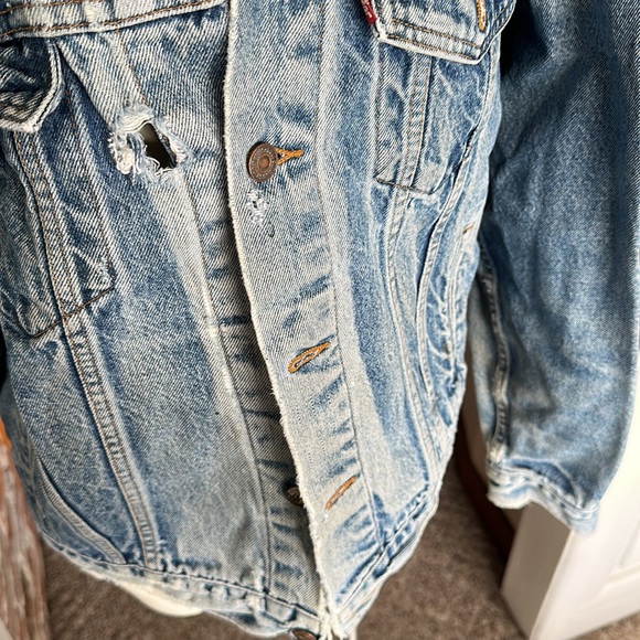 Levi’s 1980’s vintage distressed trucker jacket sz 46 - Picture 3 of 15